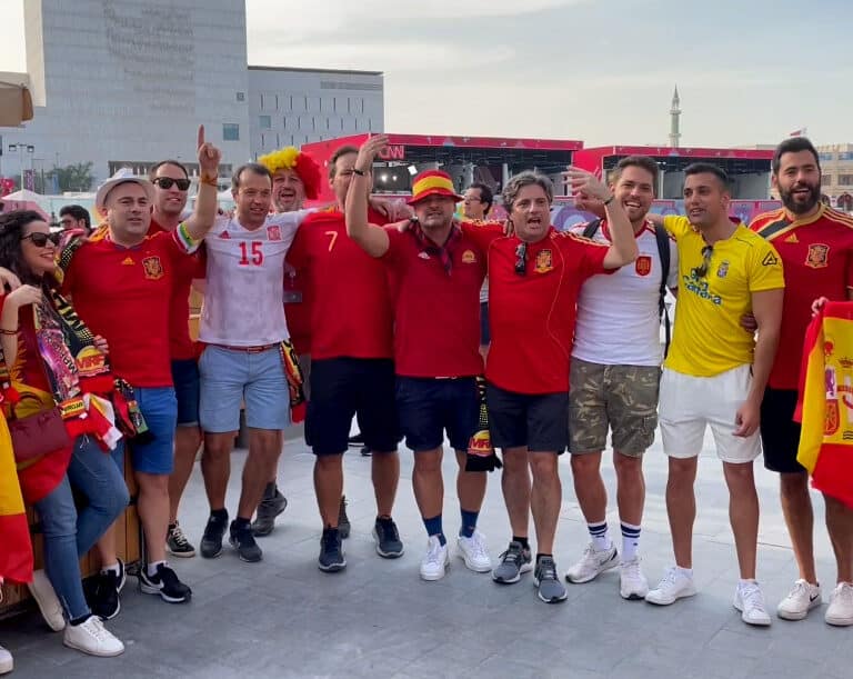 Marea Roja Fans, diez años alentando a España allá donde va